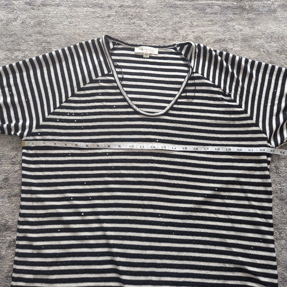 Two By Vince Camuto Sequined Top Black Combo Top - Picture 6 of 9